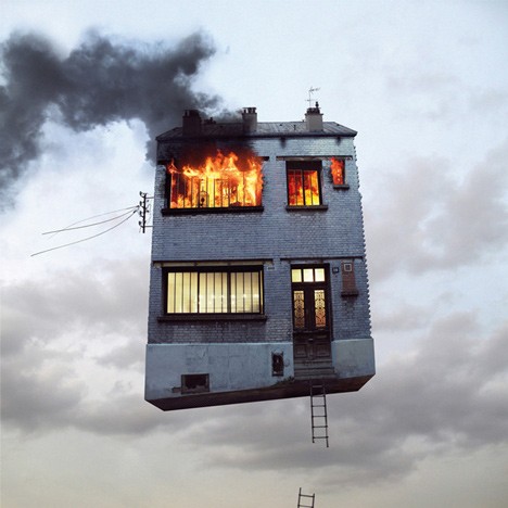 flying_house3.jpg