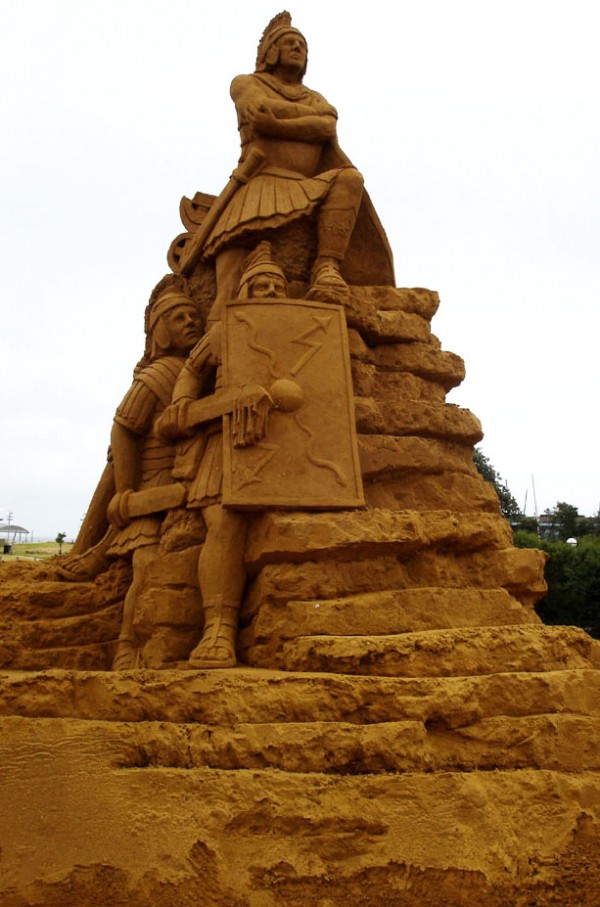 sculpture_sand_13.jpg