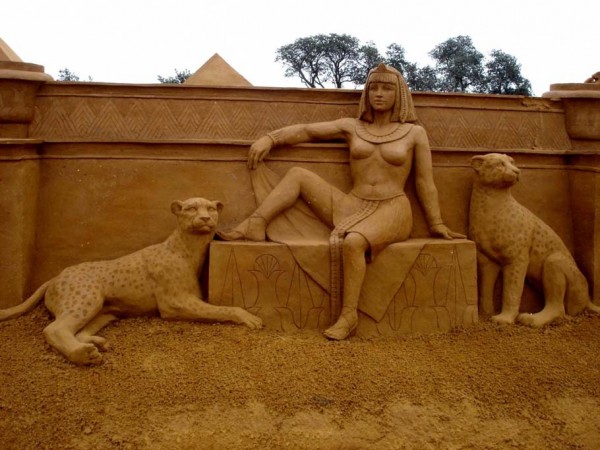 sculpture_sand_14.jpg