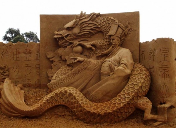 sculpture_sand_9.jpg