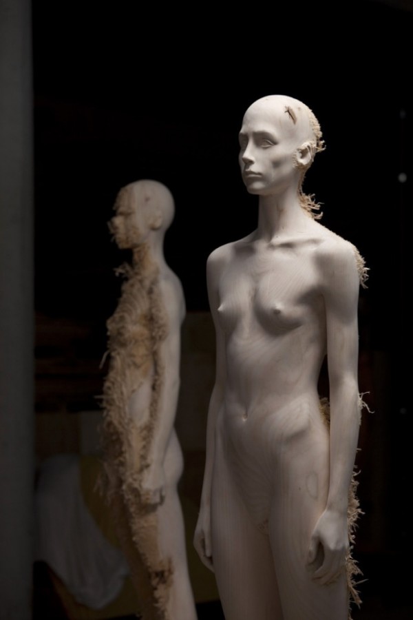 the-tainted-sculptures-aron-demetz-15.jp